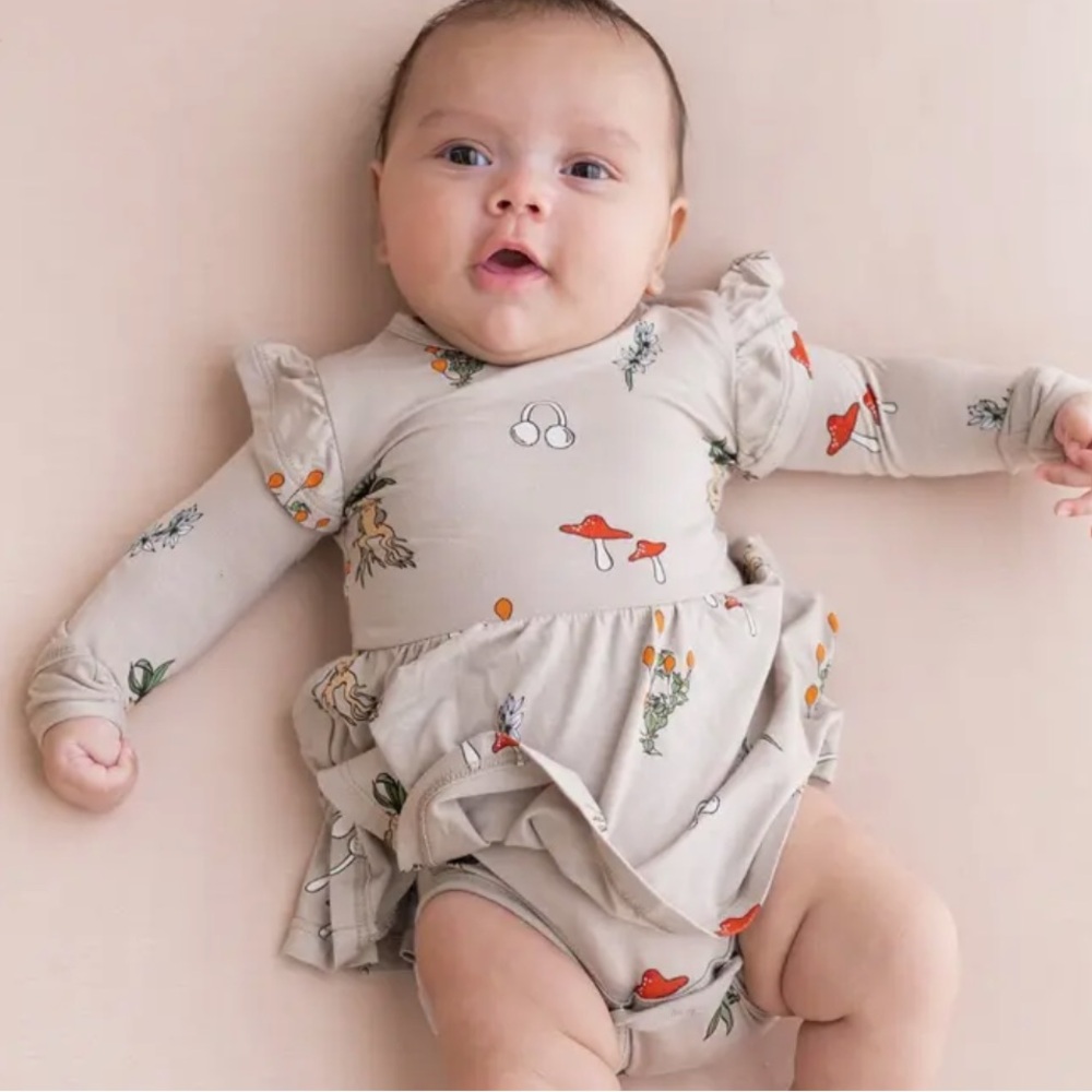 🧡$30 FLASH SALE🧡Kyte Baby Viscose Bamboo Harry Potter Herbology Skirt Onesie NWT - Picture 2 of 4